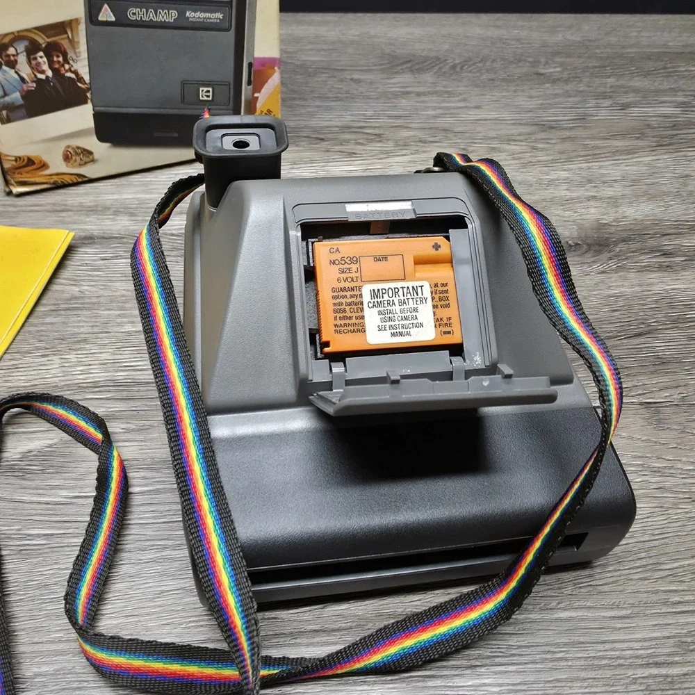 Vintage Kodak Kodamatic CHAMP Instant Camera - W/Box,Booklet, Battery- Untested